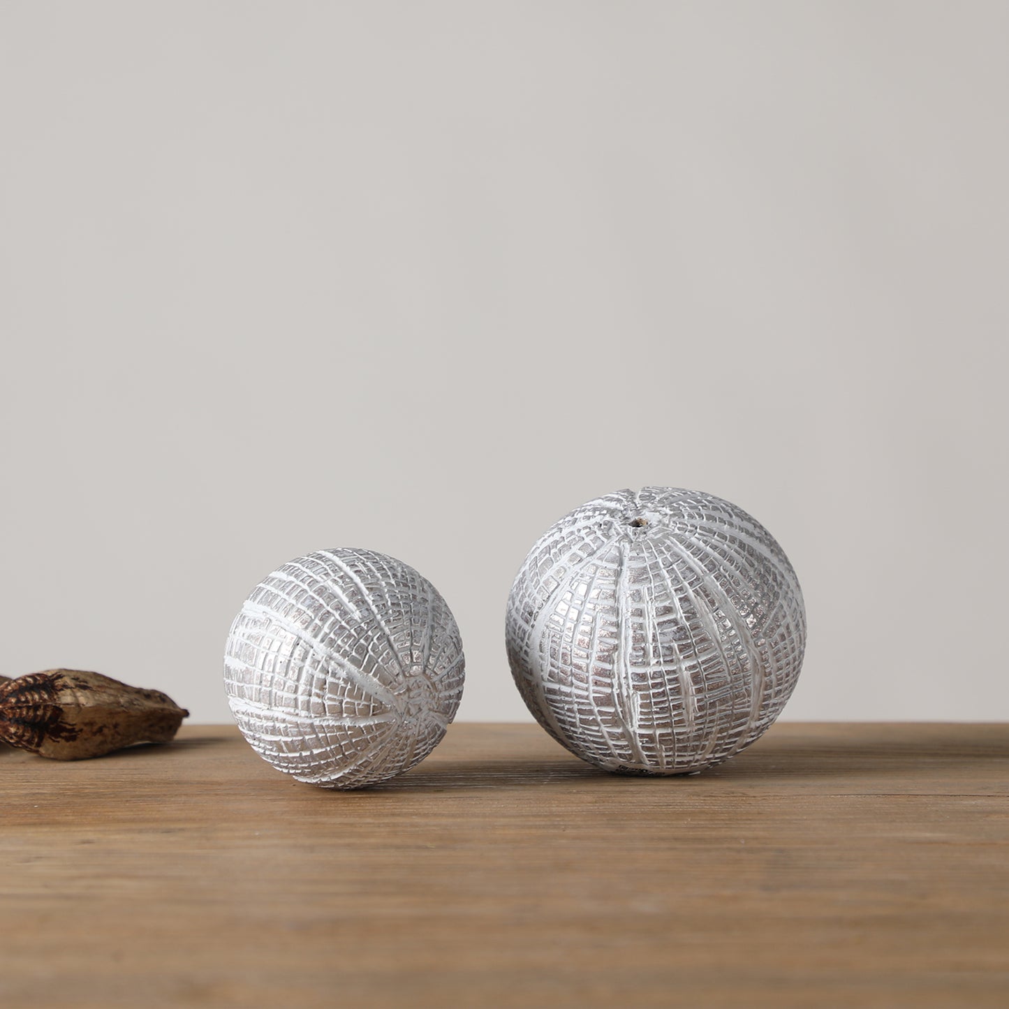 Arbor Artefacts Decorative Spheres Burnished/Shimmer